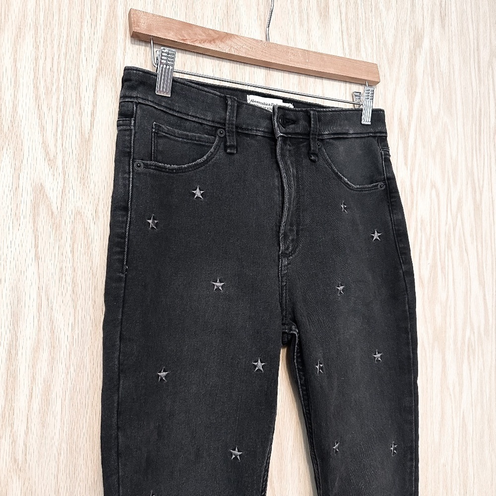 A&F Black Star Embroidered High Rise Skinny Jeans Star - Picture 4 of 8